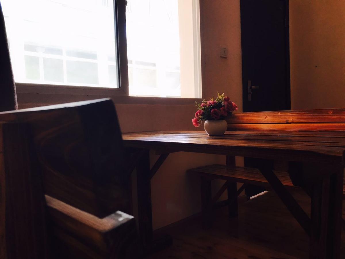 The Moon Bird Hostel シャングリラ県 エクステリア 写真