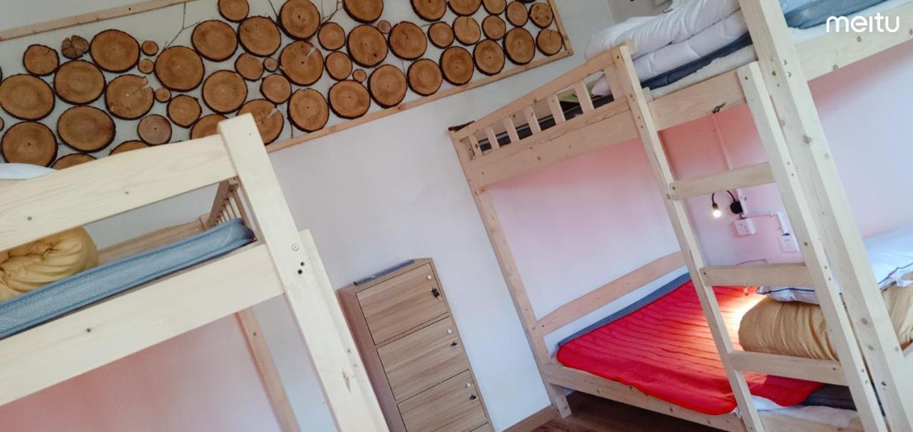 The Moon Bird Hostel シャングリラ県 エクステリア 写真